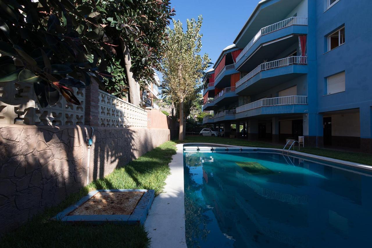 Apartamento En 1Era Linea Mar Con Terraza De 25M2 Castelldefels Eksteriør bilde